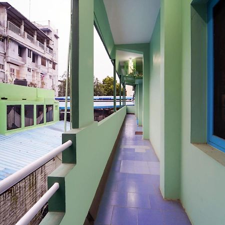 Hotel O Sri Sivasakthi A/C Lodge Sivakāsi Exteriör bild